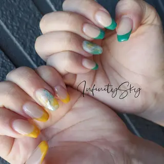 ネイル infinity skyのネイルデザイン