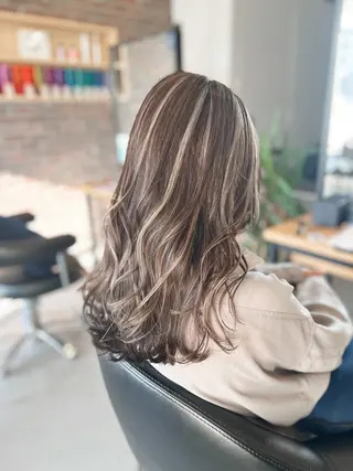 ミディアム 橘 心実のヘアスタイル