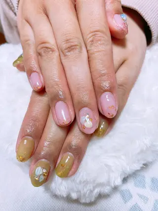 ネイル The Best Beauty受付担当のヘアスタイル