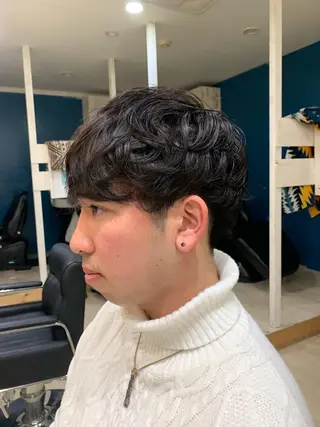 ショート パーマ ade omotesando所属・鷺谷 玲奈のヘアスタイル