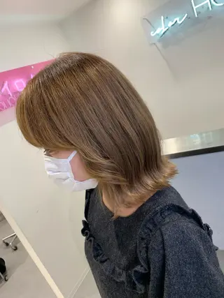 ミディアム Iris所属・ハイトーン特化サロン 💎MOCA💎のヘアスタイル