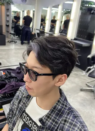 カラー SU ZUのヘアスタイル