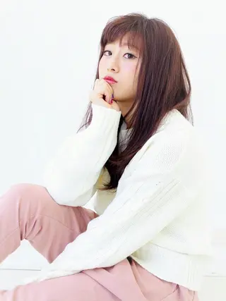 ミディアム カラー Trip by NYNY（トリップ）のヘアスタイル