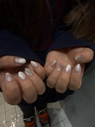 ネイル f所属・渡辺 愛のネイルデザイン