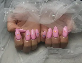 ネイル Nherb所属・佐藤 友里絵のネイルデザイン