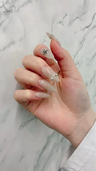 ネイル さき🌼 堺筋本町ネイルサロンのネイルデザイン