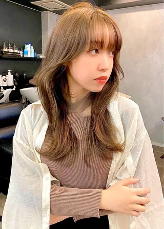 ミディアム カラー 大人可愛いレイヤー 大田のヘアスタイル