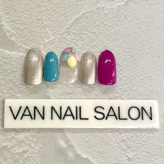 ネイル Van Nail Salonのネイルデザイン