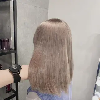 セミロング カラー 韓国ヘア特化💍 tiam💍ブリーチのヘアスタイル