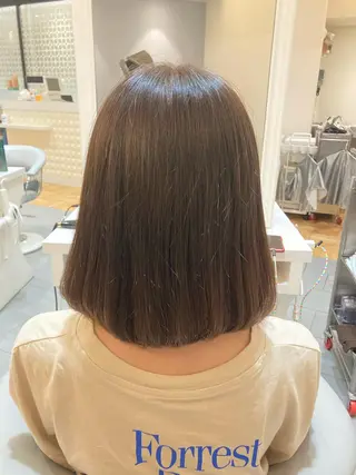 ミディアム カラー 西田 夏望のヘアスタイル