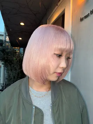 ショート カラー 坂入 美帆のヘアスタイル