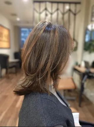 セミロング カラー mio .mu-se 藤ヶ丘のヘアスタイル