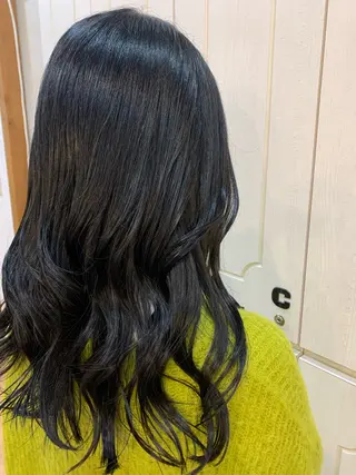 ロング カラー GUESTs(ゲスト)所属・T つぐみのヘアスタイル