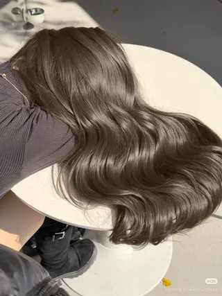 ロング カラー 透明感カラー グレージュ/あいのヘアスタイル