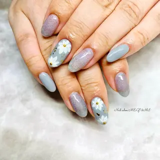 ネイル Nail salon MEGUMIのネイルデザイン