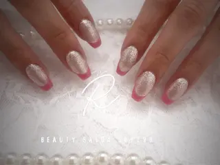 ネイル R MOEのネイルデザイン