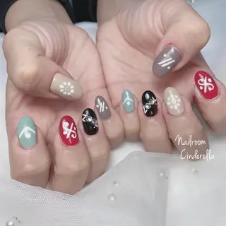 ネイル Nailroom. Cinderellaのネイルデザイン