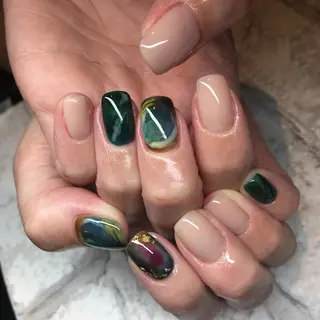 ネイル repos~ルポ~所属・里見 麗のネイルデザイン