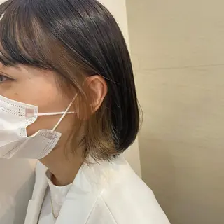 ショート カラー あやめ【顔まわり/レ イヤー/柔らかカラ】のヘアスタイル