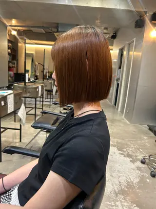 ショート 韓国ボブ/レイヤー カット/ EMIRIのヘアスタイル