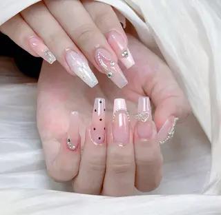 ネイル 小 雨のネイルデザイン