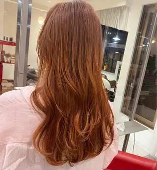 セミロング salowin所属・ハイトーンカラー 馬場みなみのヘアスタイル