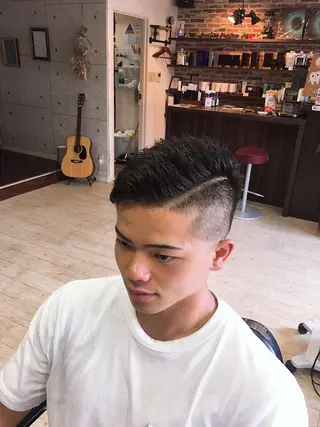 ショート ZAZA rubik所属・此島 雄聖のヘアスタイル