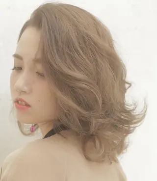 セミロング カラー パーマ ヘアアレンジ 心斎橋 女性 スタイリスト  大阪のヘアスタイル