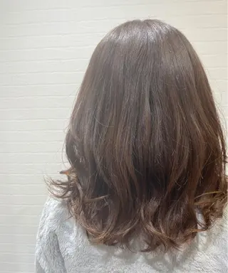 カラー GRANLUSSO 〜グランルッソ駅前店所属・木口 嘉美のヘアスタイル