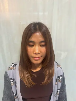 ミディアム 和田 真由子のヘアスタイル