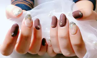 ネイル マジックミラー所属・マジック ミラーのネイルデザイン