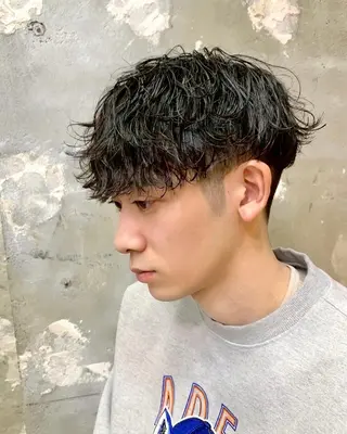 ショート メンズ なりたひろと / メンズパーマのヘアスタイル