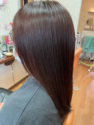 カラー Vyuha ビューハのヘアスタイル