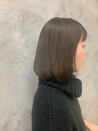 ショート カラー 荒島 由佳のヘアスタイル