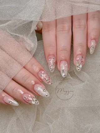 ネイル Maggie Nail🦩のネイルデザイン