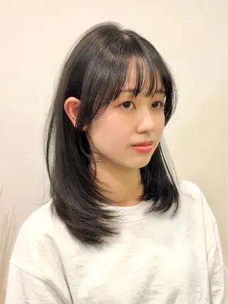 ミディアム 大西 れいやのヘアスタイル