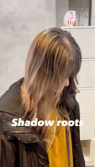 ロング カラー ✨レイヤー/柔らかベ ージュ青山✨のヘアスタイル