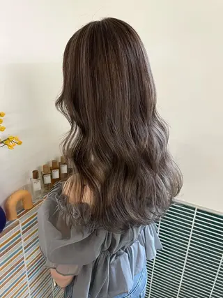 セミロング カラー 🩷ハイトーン透明感 レイヤー🩷ユリカのヘアスタイル