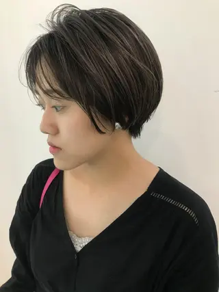 ショート pole/apartment所属・💓パーマ，💗 レイヤーカットのヘアスタイル