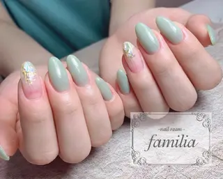 ネイル -nailroom- familiaのネイルデザイン