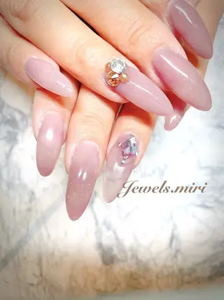 ネイル Jewels nail lily 白楽所属・ネイルサロン Jewels Mのネイルデザイン