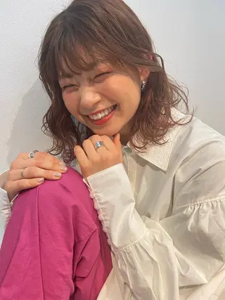 ミディアム 小玉 杏華のヘアスタイル