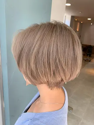 ショート カラー 船津武俊 フナツタケトシのヘアスタイル