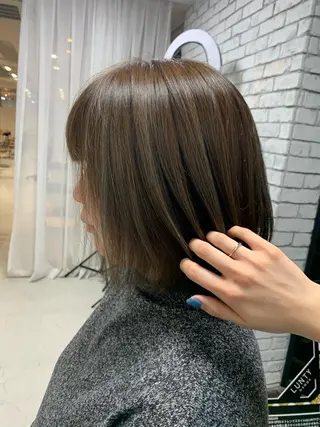 ミディアム u n aのヘアスタイル