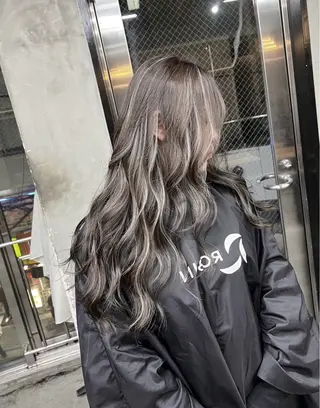 ロング カラー ROBIN所属・指名数No.1 /NAOYAのヘアスタイル