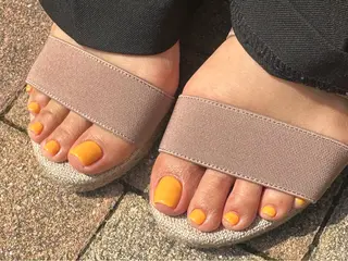 ネイル TotalBeautysalonCURE所属・CURE 朱梨のネイルデザイン