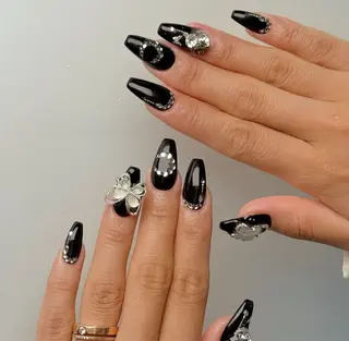 ネイル Lina nail所属・Luna 池袋のネイルデザイン