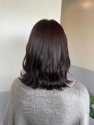 ミディアム 小久保 里紗のヘアスタイル