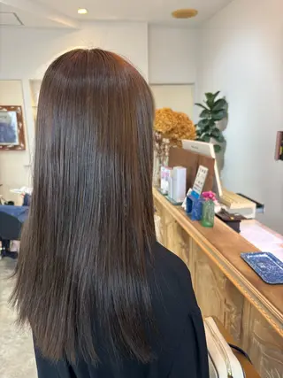 ロング 亀田 萌奈のヘアスタイル