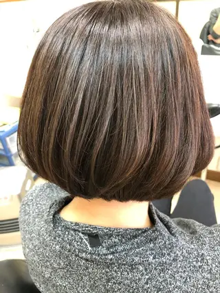 ショート カラー ヘアサロン モカ所属・石塚 浩のヘアスタイル
